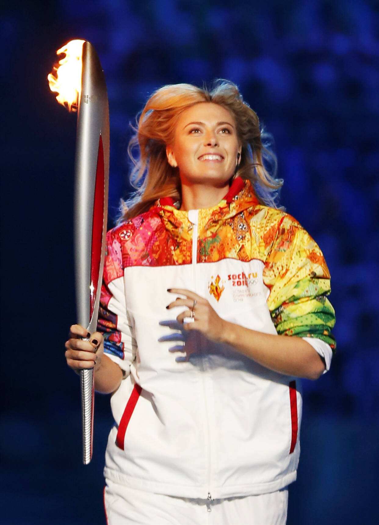 开云首页入口-莎拉波娃重返赛场，比赛规则变更首场状态出色，DWG观众沸腾！比赛高潮迭起的简单介绍