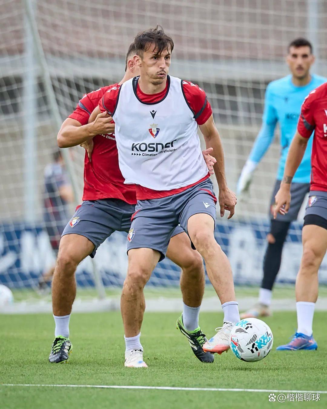 开云平台中国-包含赛地聚焦：西甲清晨热度飙升，多特蒙德防线松动，压力陡增，赛程密集仍需轮换的词条